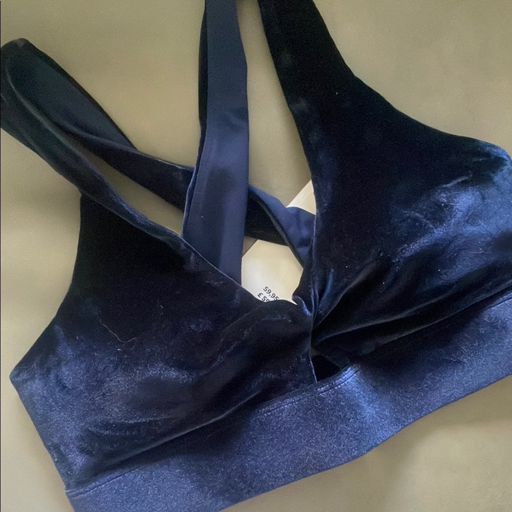 💙 NWT fabletics